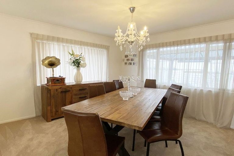 Photo of property in 2 Carbisdale Road, Flat Bush, Auckland, 2016