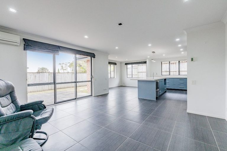 Photo of property in 42 Oakway Drive, Schnapper Rock, Auckland, 0632