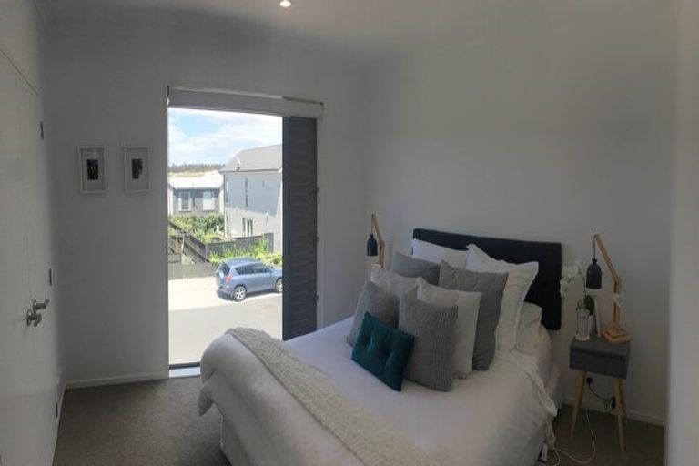 Photo of property in 18 Shelduck Way, Hobsonville, Auckland, 0616