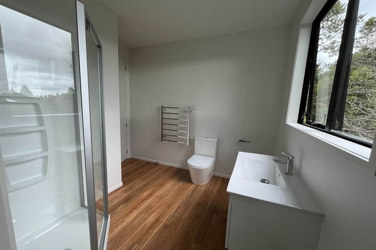 Photo of property in 250 Hillcrest Road, Wainui, 0931