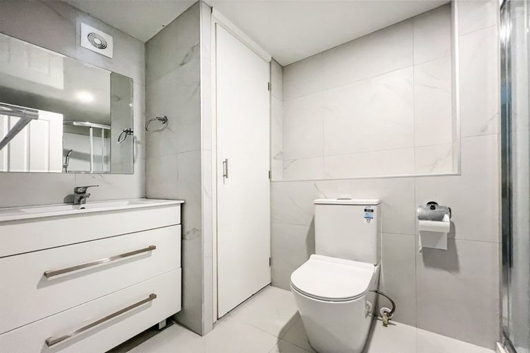 Photo of property in 1/12 Meadway, Sunnyhills, Auckland, 2010