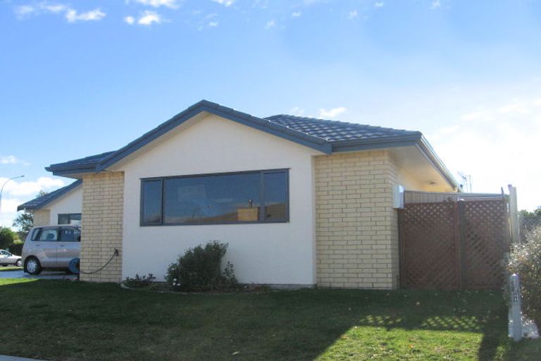 Photo of property in 1 Blythfield Place, Taradale, Napier, 4112