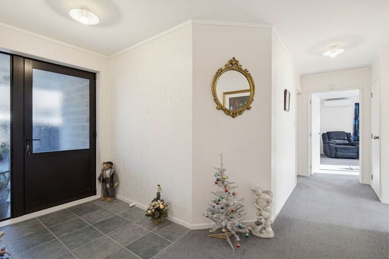 Photo of property in 47 Meridian Grove, Kelvin Grove, Palmerston North, 4414