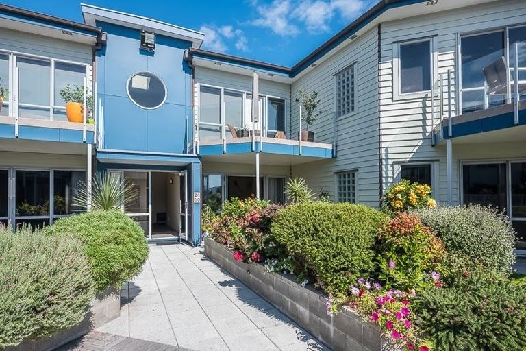 Photo of property in 4-u10 Seaview Road, Paraparaumu Beach, Paraparaumu, 5032