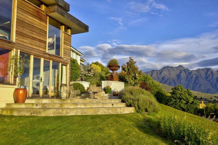 Photo of property in 27 Edinburgh Drive, Queenstown, 9300
