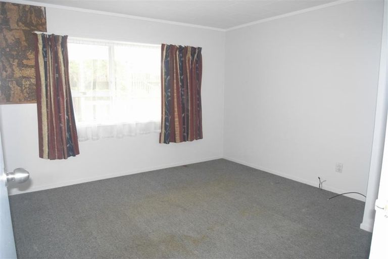 Photo of property in 5 Libra Street, Glen Eden, Auckland, 0602