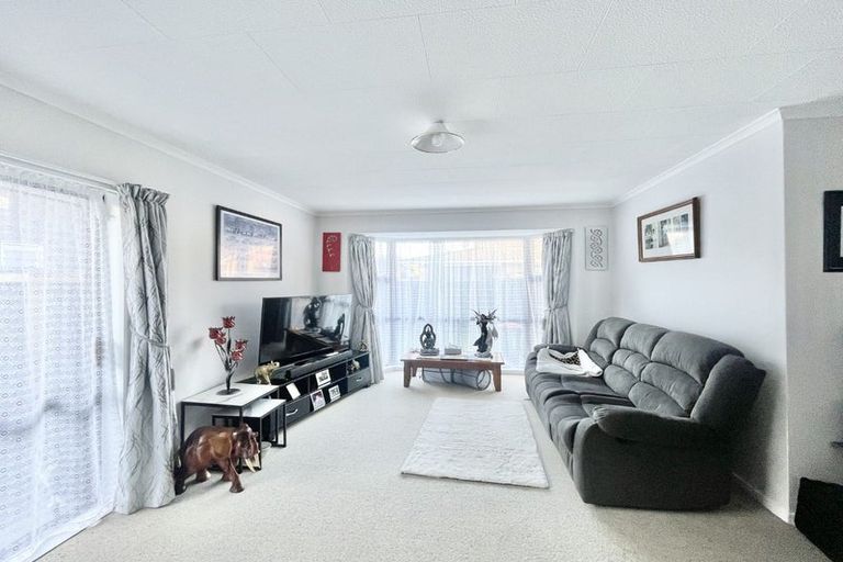 Photo of property in 2/38 Mako Mako Road, Levin, 5510