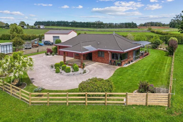 Photo of property in 137 Hart Road, Pukekohe, 2676