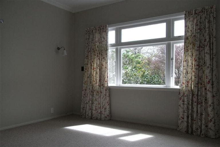 Photo of property in 14 Kuratawhiti Street, Greytown, 5712