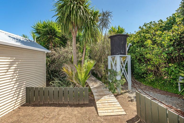 Photo of property in 133 Cornfoot Street, Castlecliff, Wanganui, 4501