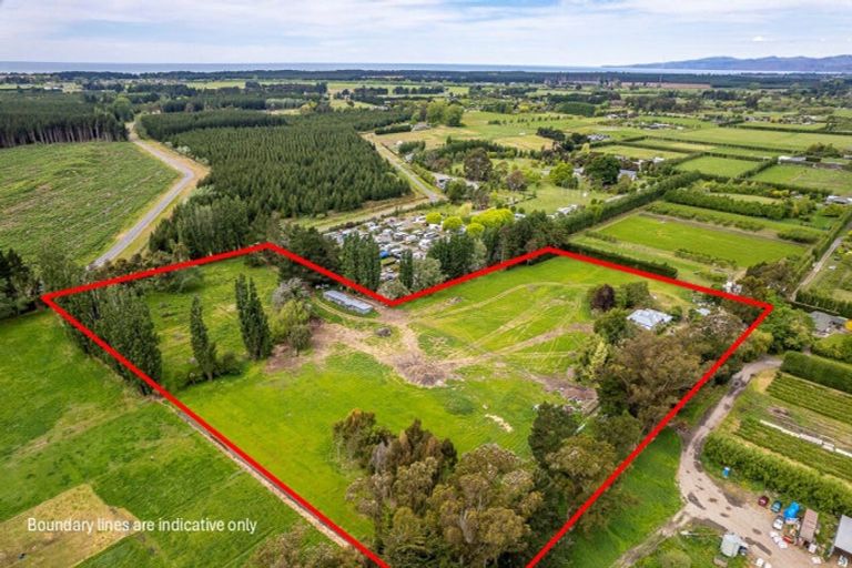 Photo of property in 10 Farrells Road, Ouruhia, Christchurch, 8083