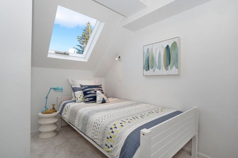 Photo of property in 28 The Mall, Mount Maunganui, 3116