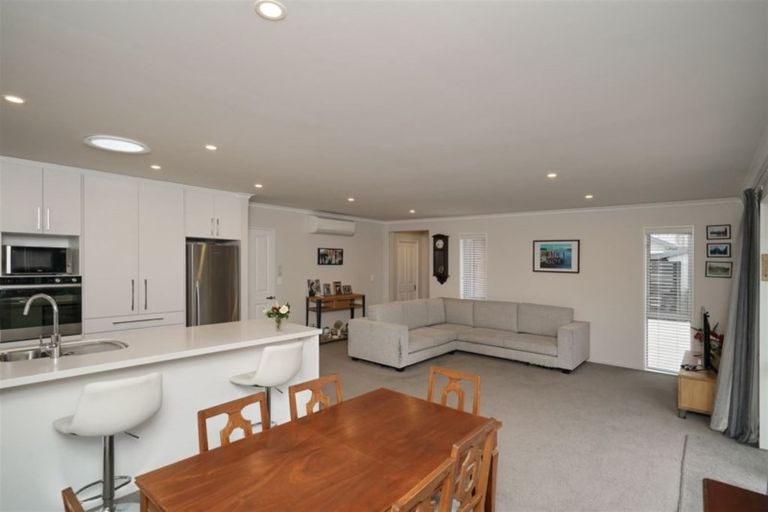 Photo of property in 2/27 Ngaio Street, Saint Martins, Christchurch, 8022