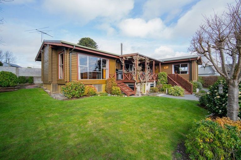 Photo of property in 42 Riverlaw Terrace, Saint Martins, Christchurch, 8022