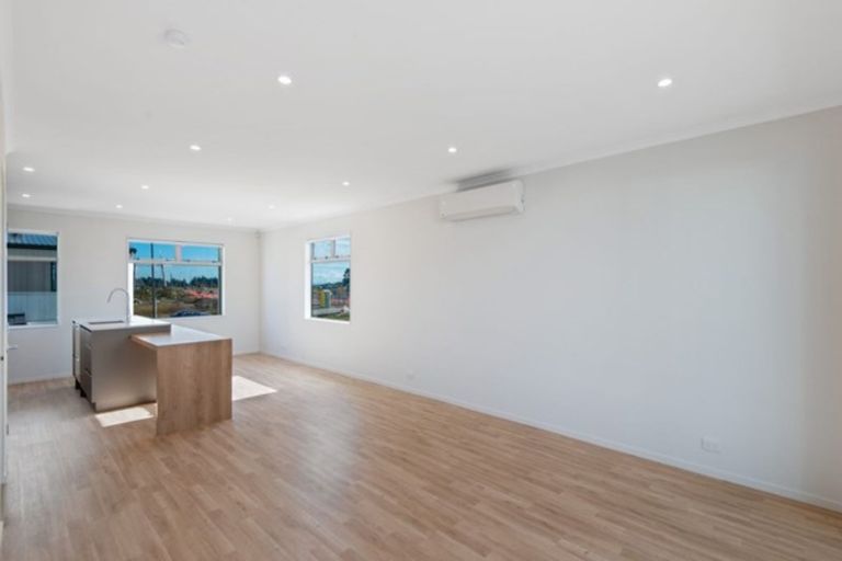 Photo of property in 22 Horo Road, Flat Bush, Auckland, 2019