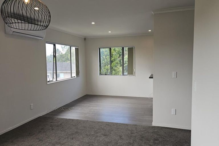 Photo of property in 283a Don Buck Road, Massey, Auckland, 0614