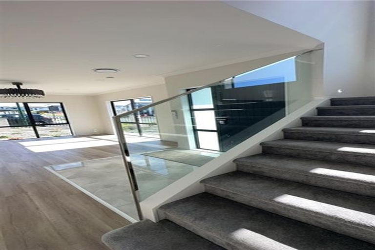 Photo of property in 15 Dungloe Avenue, Flat Bush, Auckland, 2019