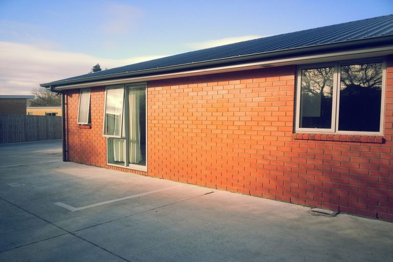 Photo of property in 3a Paeroa Street, Riccarton, Christchurch, 8041