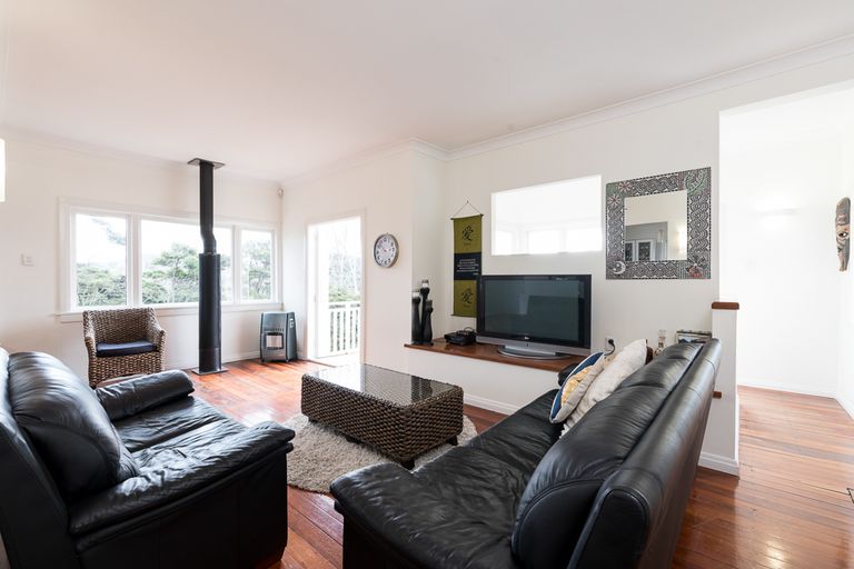 Photo of property in 451 Ararimu Valley Road, Helensville, Waimauku, 0882