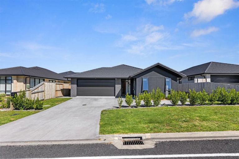 Photo of property in 79 Kennedy Road, Pyes Pa, Tauranga, 3112