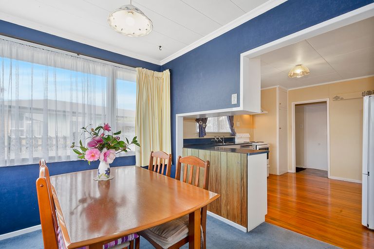 Photo of property in 56 Highfield Terrace, Newfield, Invercargill, 9812