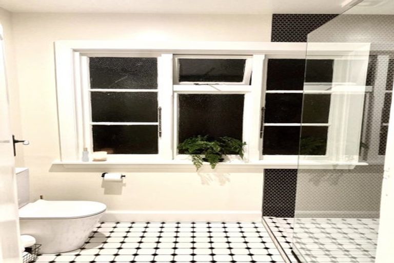 Photo of property in 43 Aynsley Terrace, Hillsborough, Christchurch, 8022