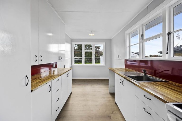 Photo of property in 14 Ajax Street, Stratford, 4332