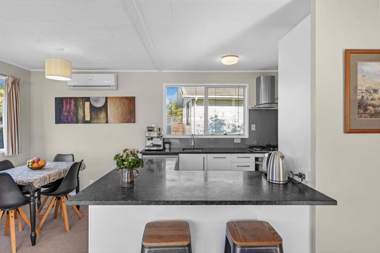 Photo of property in 47 Claverdon Drive, Massey, Auckland, 0614