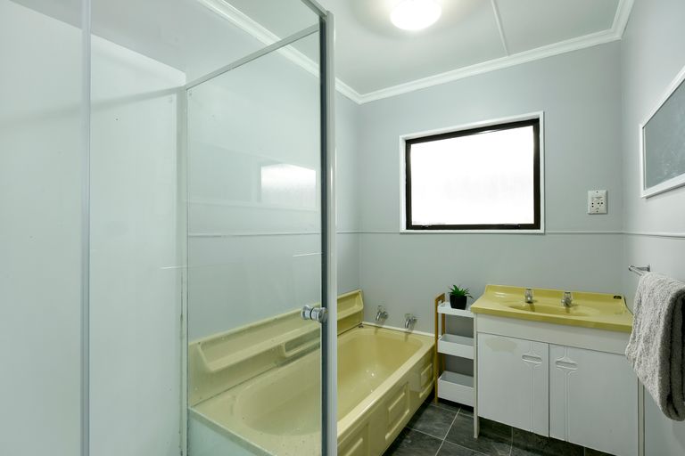 Photo of property in 1/25 Tipahi Street, Nelson South, Nelson, 7010