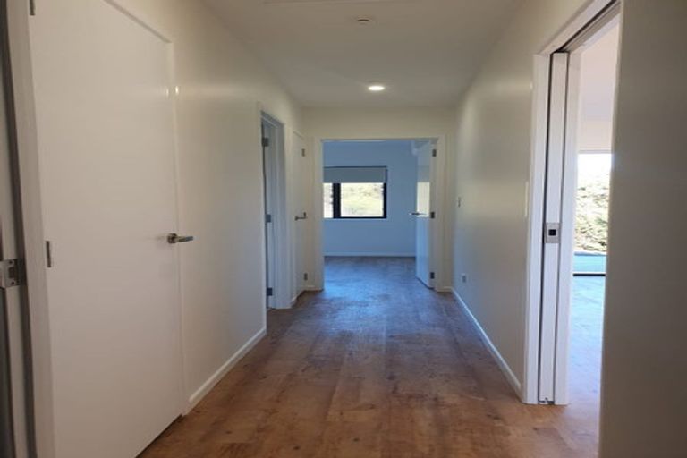 Photo of property in 26 Mudgeways Road, Massey, Auckland, 0614