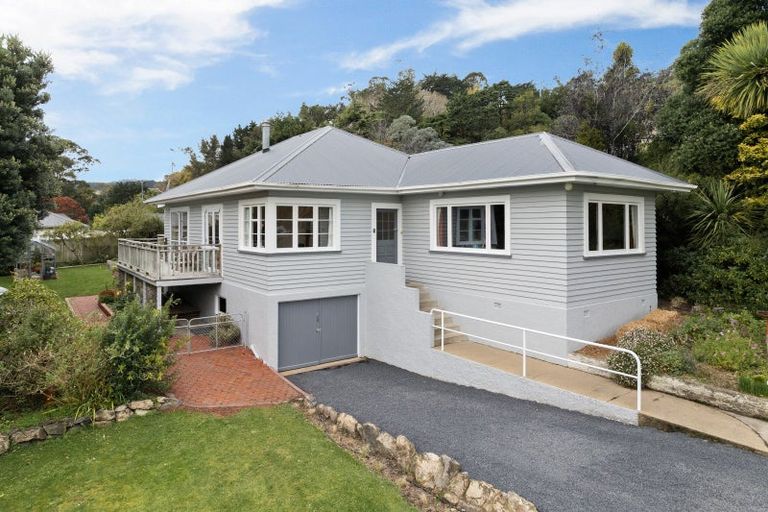 Photo of property in 8 Rosehill Road, Macandrew Bay, Dunedin, 9077