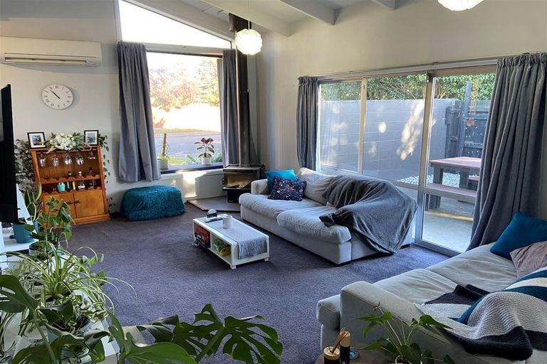 Photo of property in 91 Oakhampton Street, Hornby, Christchurch, 8042