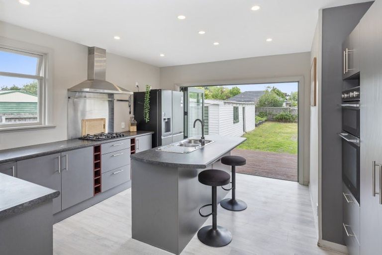 Photo of property in 4 Bellbrook Crescent, Shirley, Christchurch, 8013