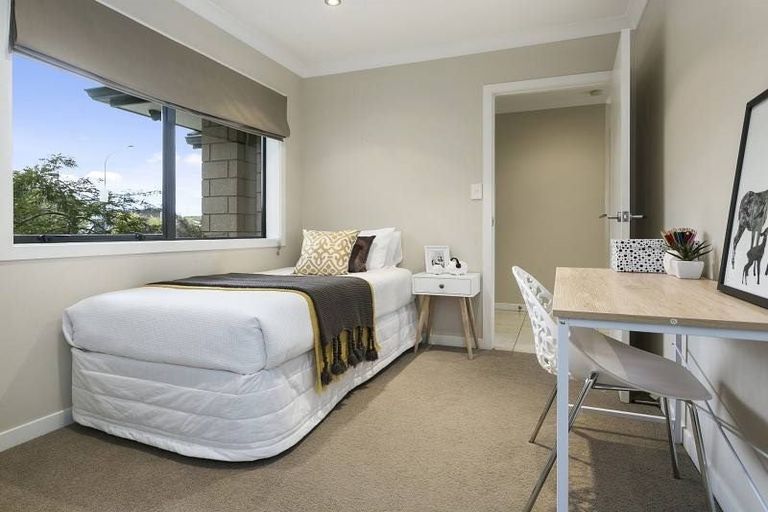 Photo of property in 23 Norfolk Drive, Cambridge, 3434