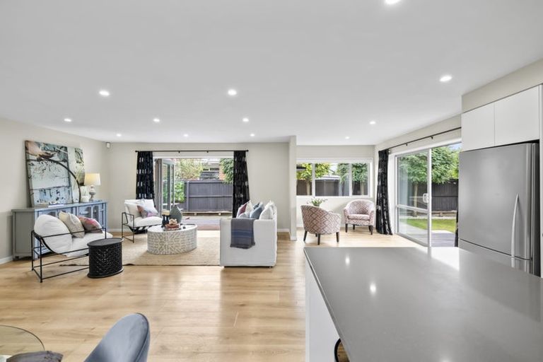 Photo of property in 29 Meadow Street, Papanui, Christchurch, 8052