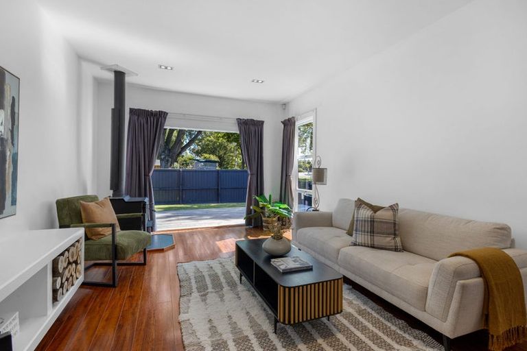 Photo of property in 130 Saint Martins Road, Saint Martins, Christchurch, 8022