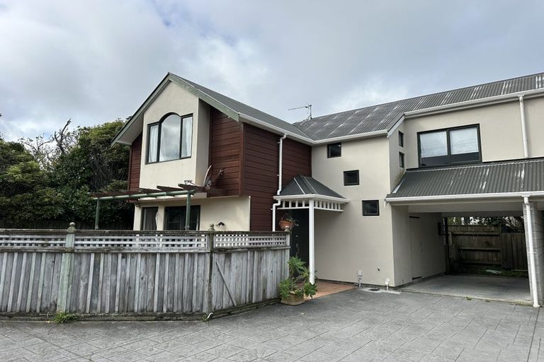 Photo of property in 227 The Parade, Island Bay, Wellington, 6023
