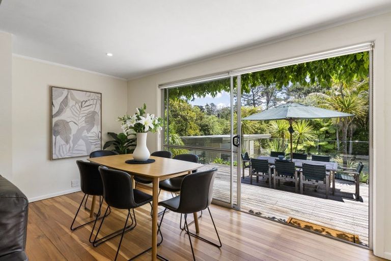 Photo of property in 14 Aberdeen Road, Campbells Bay, Auckland, 0620