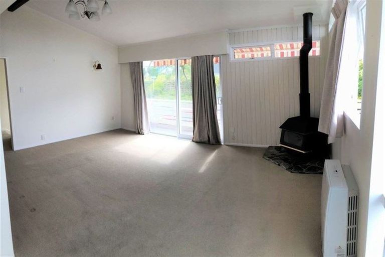 Photo of property in 9 Chisbury Street, Churton Park, Wellington, 6037