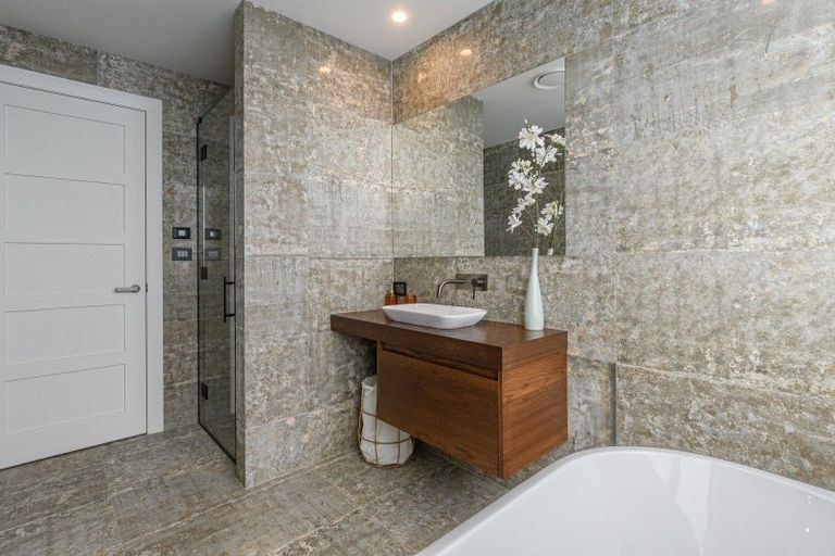 Photo of property in 158 Lakes Boulevard, Pyes Pa, Tauranga, 3112