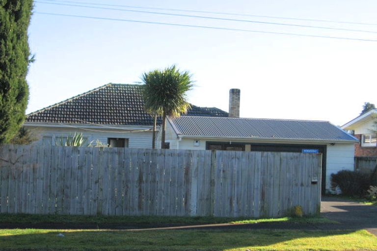 Photo of property in 124 Old Wairoa Road, Papakura, 2110