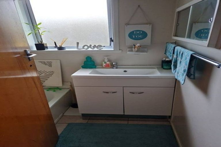 Photo of property in 1/81 Christmas Road, Manurewa, Auckland, 2102