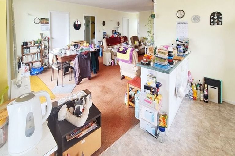 Photo of property in 2/41 Koromiko Street, New Lynn, Auckland, 0600