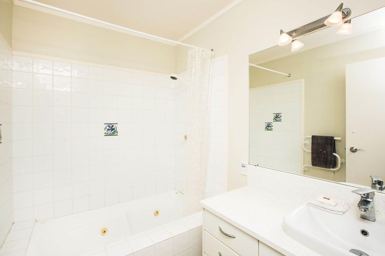 Photo of property in 104c Lake Road, Frankton, Hamilton, 3204