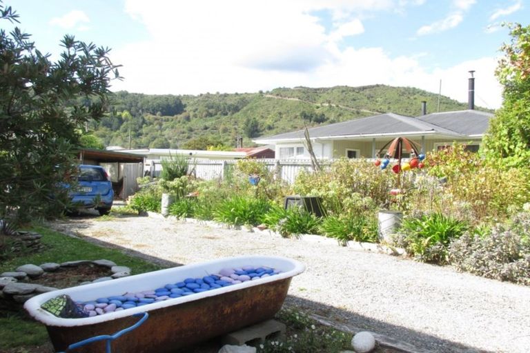 Photo of property in 63 Main Street, Reefton, 7830