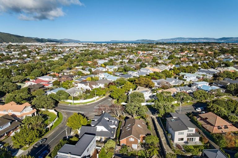 Photo of property in 57 Totara Crescent, Woburn, Lower Hutt, 5011