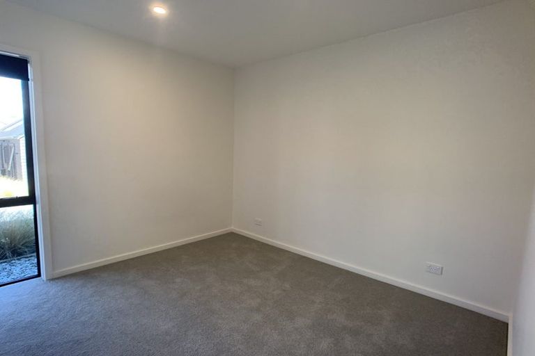Photo of property in 4 Kotuku Lane, Jacks Point, Queenstown, 9371