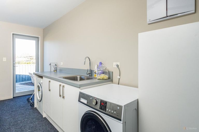 Photo of property in 24 Tancred Street, Geraldine, 7930