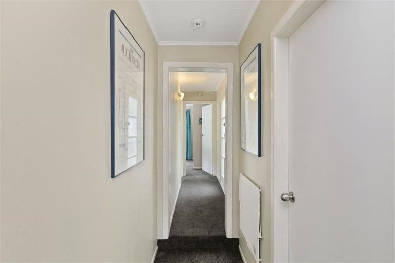 Photo of property in 1 Rangoon Street, Khandallah, Wellington, 6035