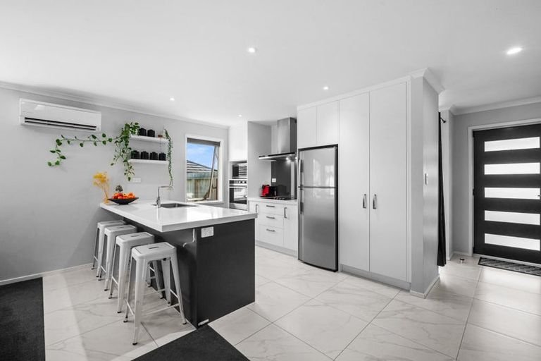 Photo of property in 169 Rautawhiri Road, Helensville, 0800